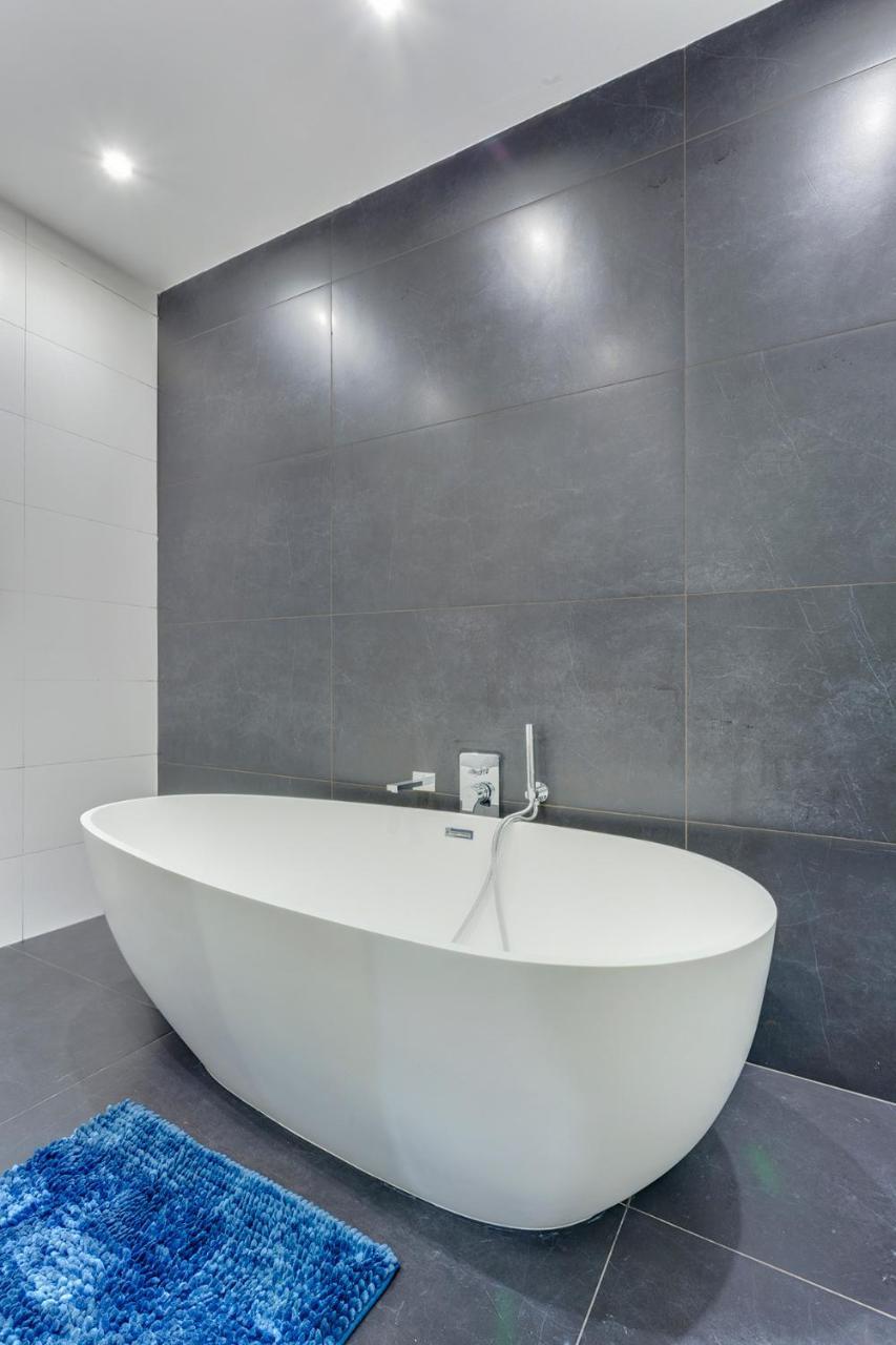 Luxury 3Br Apartment With Marina Views Gzira Exterior foto